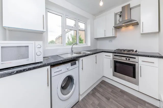 Hazellville Road, N19, photo 3