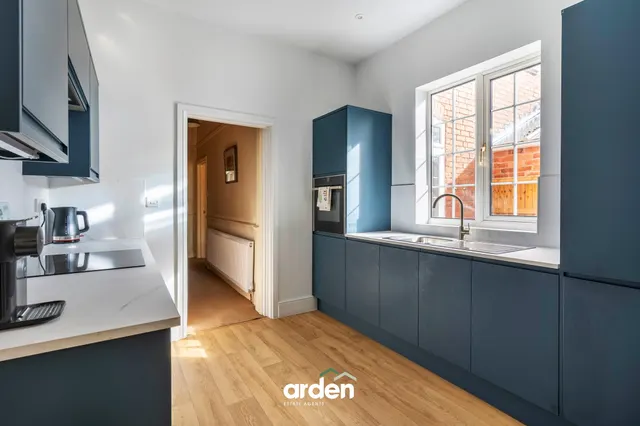 Hewell Road, Barnt Green, B45, photo 3