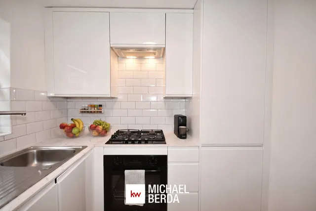 Claude Road, London, E10, photo 3