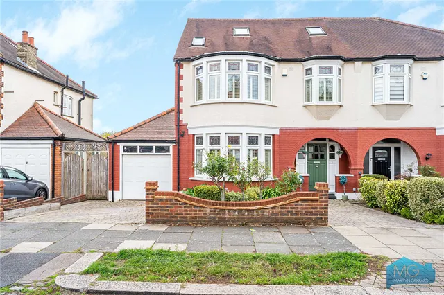 Woodland Way, London, N21, photo 1