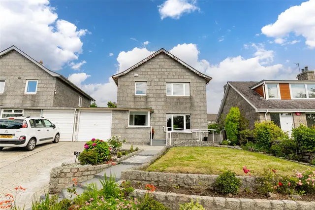 Ashgrove Road West, Aberdeen, AB16, photo 1