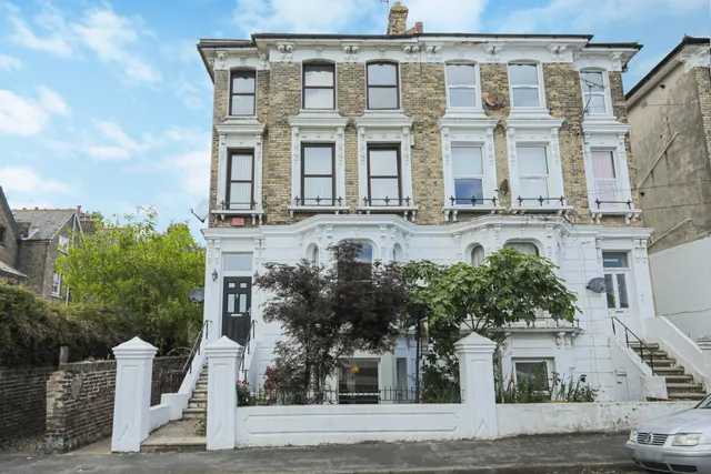 Carlton Avenue, Ramsgate, CT11, photo 1