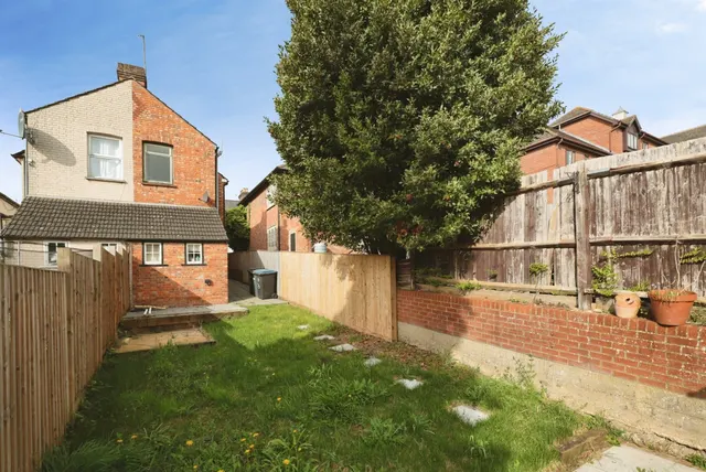 Totteridge Avenue, High Wycombe, HP13, photo 3