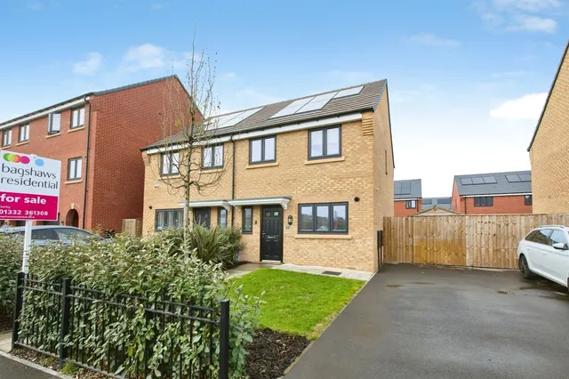 3 bedroom house, Nield Road, Derby, DE24