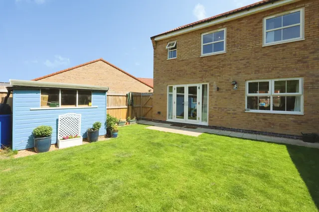 Photo 2 — Lampman Way, Costhorpe, Worksop