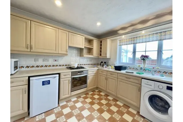 Shearers Drive, Spalding, PE11, photo 1