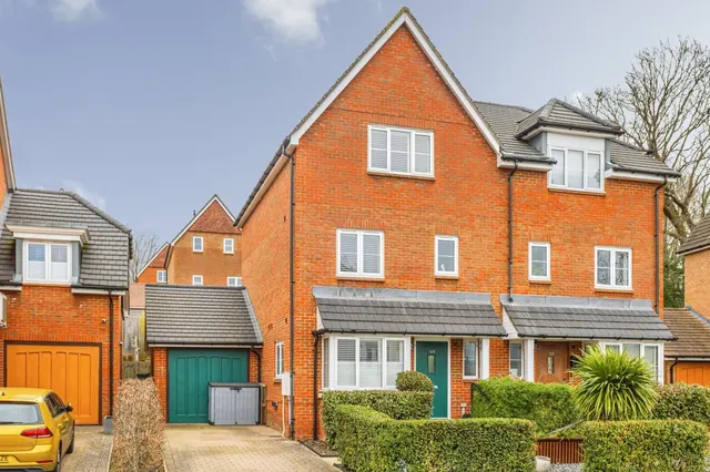 Renfields, Haywards Heath, photo 1