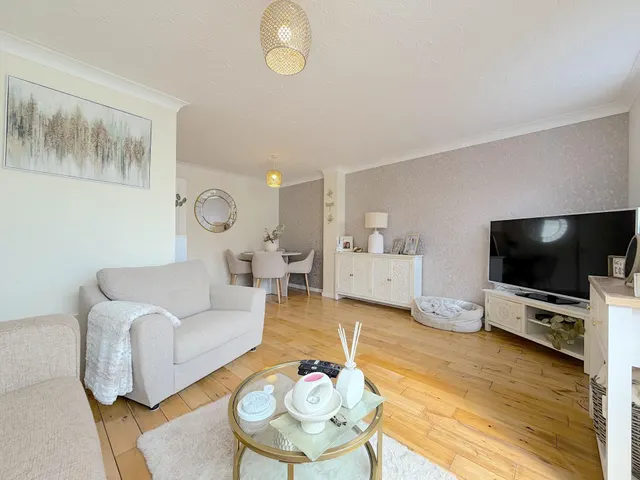 Foxtail Way, Hednesford, WS12, photo 2