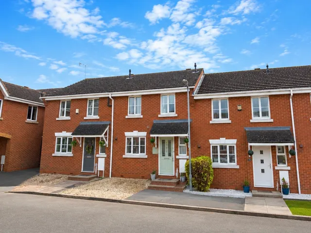 Foxtail Way, Hednesford, WS12, photo 1