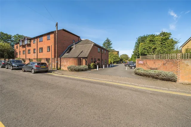 Farnborough Common, Orpington, BR6, photo 1