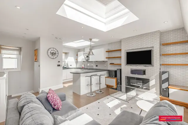 Dawes Road, London, SW6, photo 1