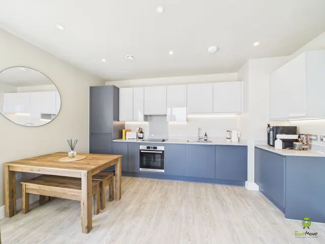 Kite Close, London, SE2, photo 1