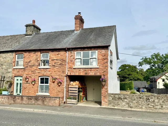 Newbridge-on-Wye, Llandrindod Wells, Powys, LD1 6LG, photo 1