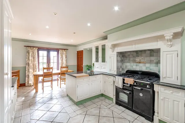 Photo 2 — Tiln Lane, Retford, DN22 9JF
