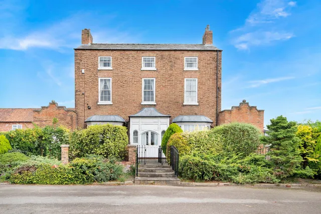 Photo 3 — Tiln Lane, Retford, DN22 9JF