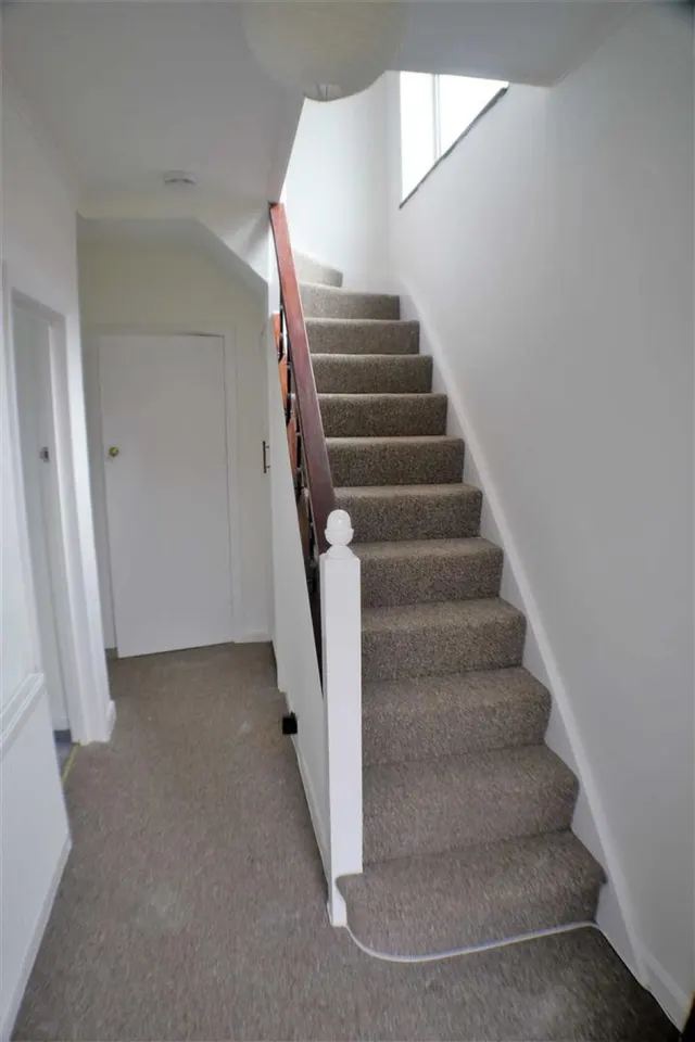 Sompting Road, R4, photo 3
