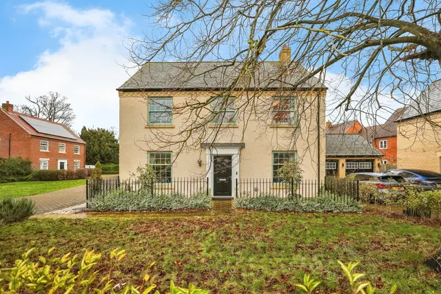 Central Avenue, Brampton, HUNTINGDON, photo 1