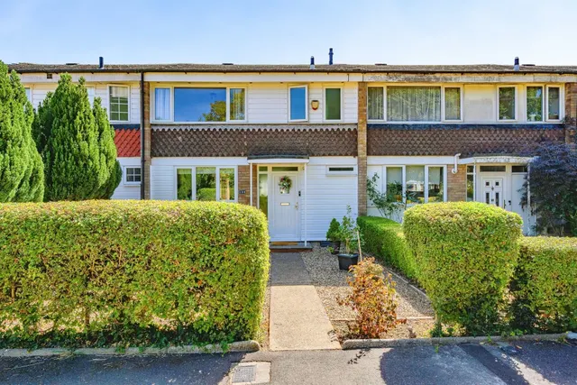 Crawley Drive, Hemel Hempstead, photo 1
