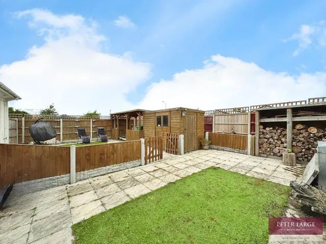 Photo 2 — Pinetree Walk, Rhyl, Denbighshire, LL18 3SB