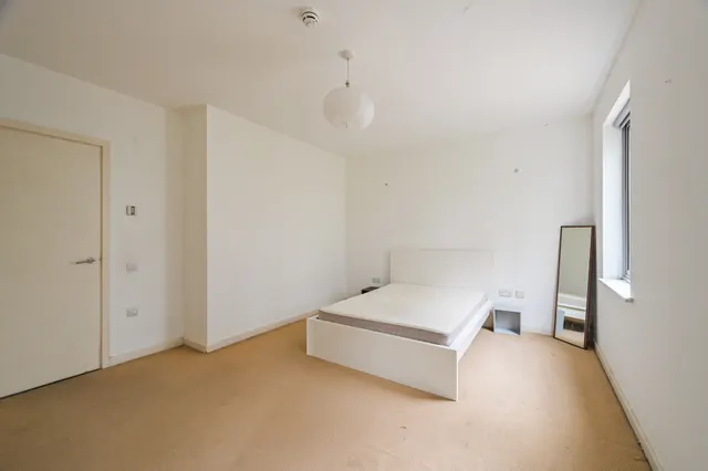 Photo 3 — Apartment 311, 417 Wick Lane, London