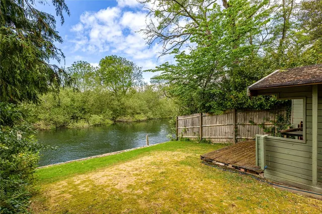 Photo 3 — Stonehouse Lane, Cookham, Berkshire, SL6 9TP