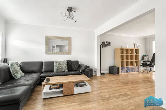 Devonshire Road, London, NW7, photo 2