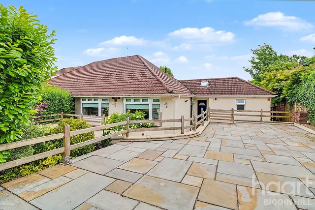 Westmore Road, Tatsfield, TN16, photo 1