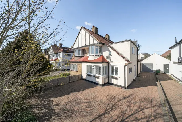 Glynde Road, DA7, photo 1