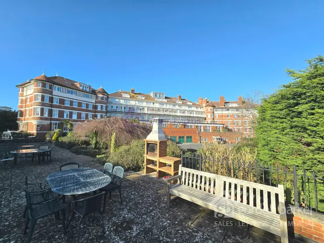 Photo 3 — Burlington East Mansions, Bournemouth, 11 Owls Road, BH5 1AP