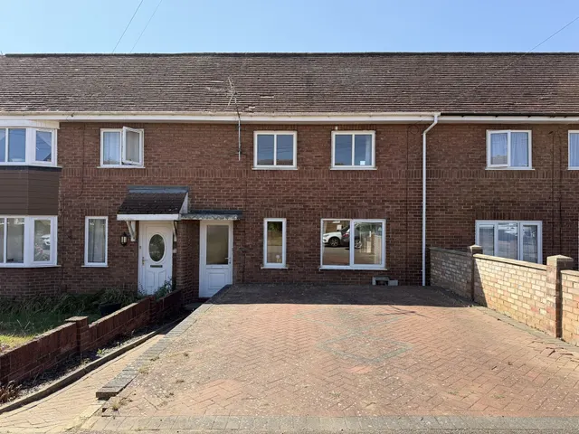 Hill Crescent, Brogborough, MK43, photo 1