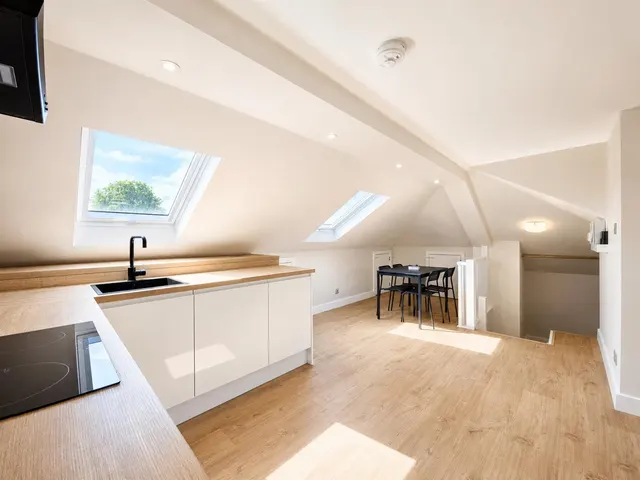 Sidney Avenue, Palmers Green, N13, photo 1