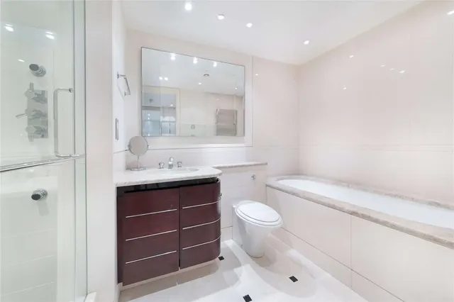Photo 3 — The Knightsbridge Apartments, 199 Knightsbridge, London, SW7 1RH