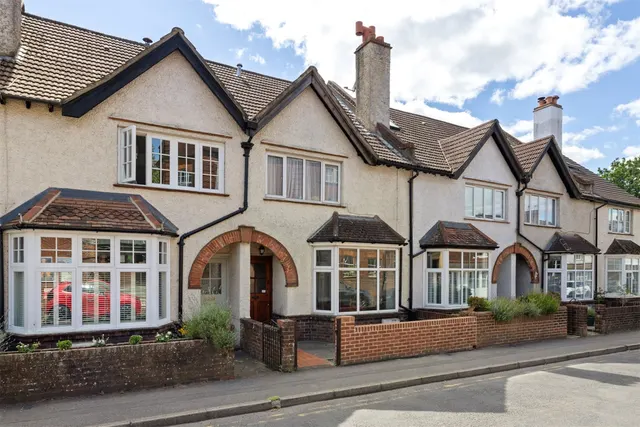 Bridge Road, Haslemere, GU27, photo 1