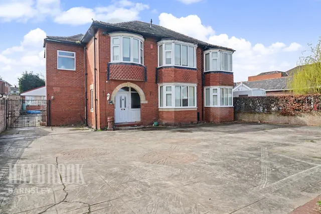 Broadway, Barnsley, photo 1