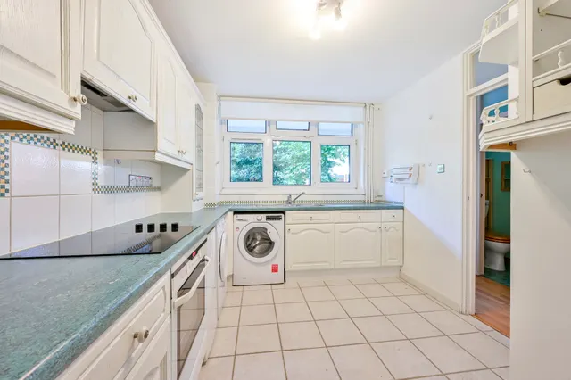 Photo 2 — 75 Woking Close, London