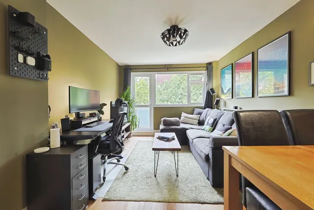 Shuttleworth Road, Battersea, SW11, photo 1