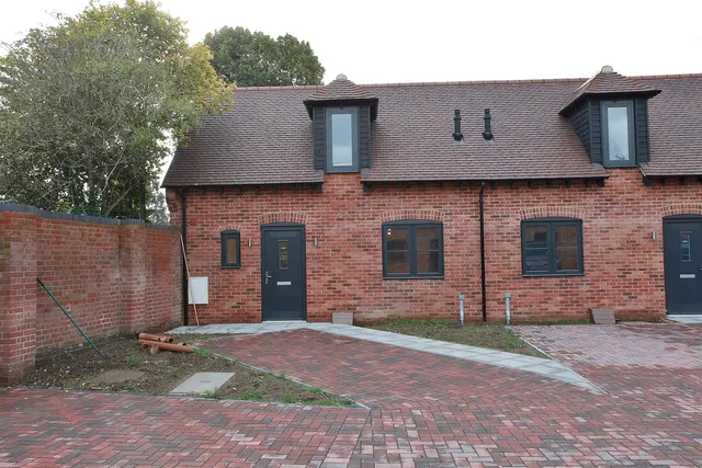 Smith Court, Didcot, photo 1