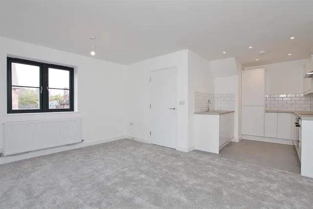 Smith Court, Didcot, photo 3