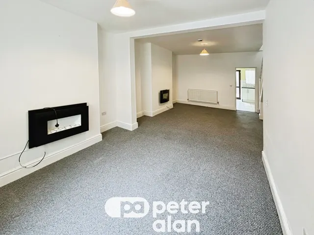 Dewstow Street, Newport, NP19, photo 2