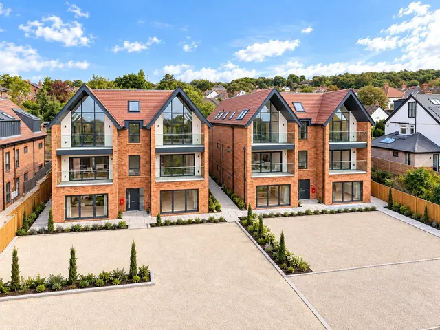 Caldy Road, West Kirby, CH48, photo 1
