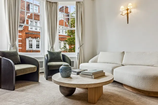 Sloane Court West, Chelsea, SW3, photo 2