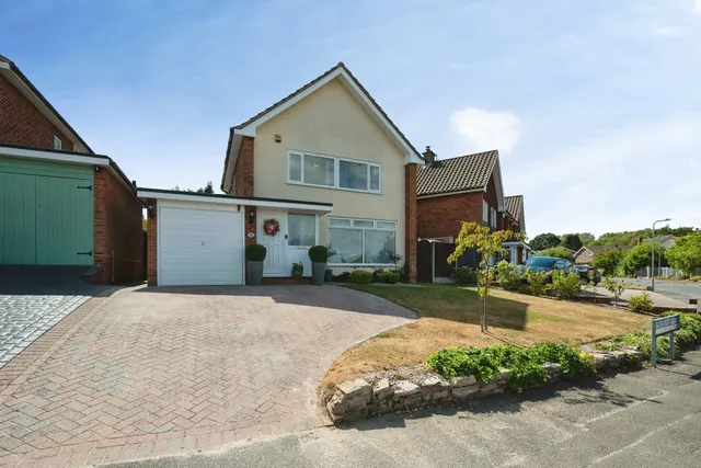 Southcrest Road, Redditch, B98, photo 1