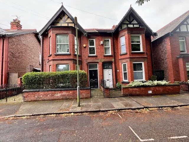 Cardwell Road, L19, photo 1
