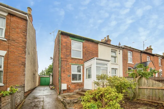 Pownall Crescent, Colchester, photo 1