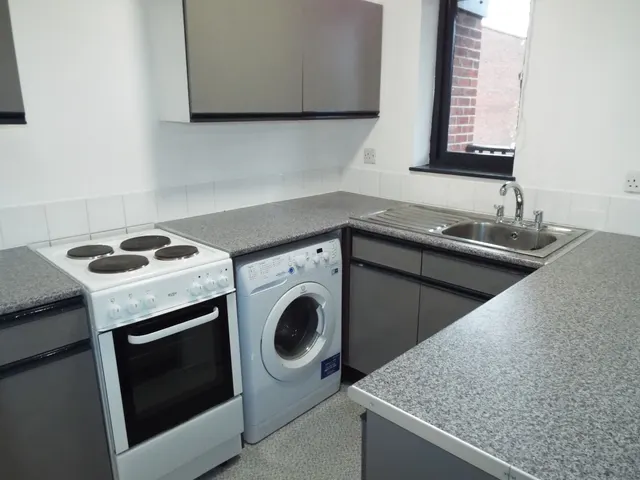 Castle Gardens, NG7 1HH, photo 1