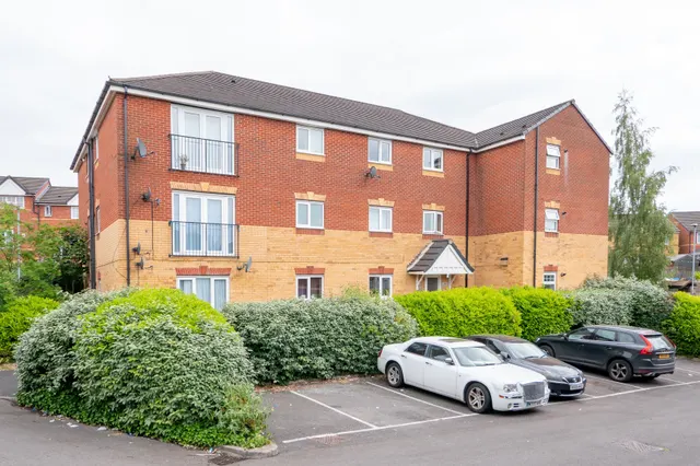Deanery Court, Cheetham Hill, M8, photo 1