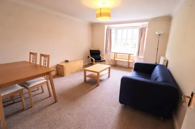Photo 2 — Knaresborough Court, Bletchley, Milton Keynes, Buckinghamshire, MK3 7DS