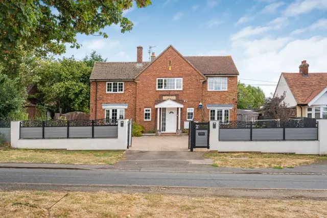 Puxley Road, Deanshanger, Milton Keynes, Northamptonshire, MK19 6JB, photo 1