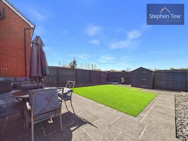 Lea Green Drive, Blackpool, FY4, photo 1