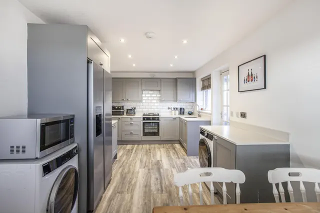 Eastfield Crescent, Sheffield, S25, photo 3